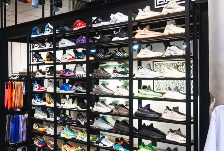 online sneaker store